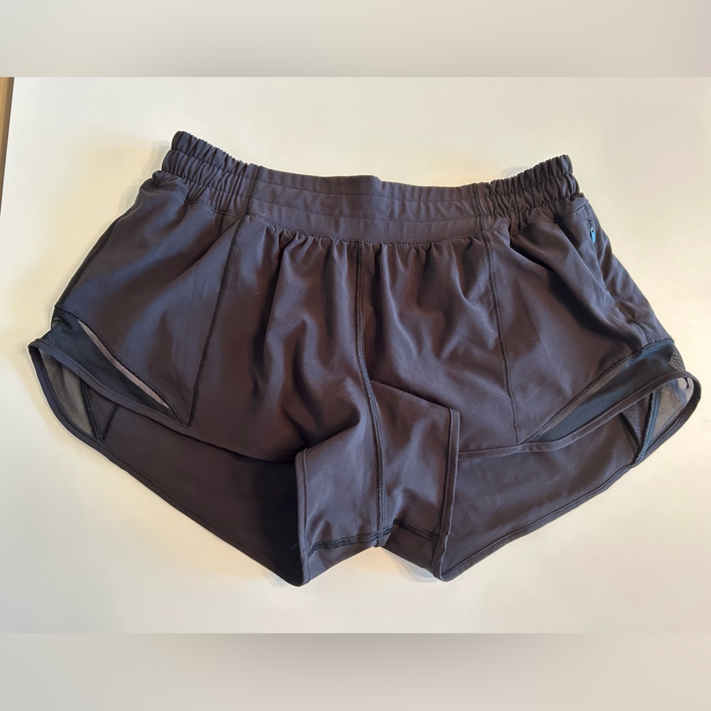 SET OF 2! Lululemon Low-Rise Hotty Hot Lined Short 2.5” - Picture 3 of 9